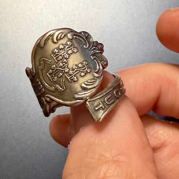 Connecticut Heritage Collectors Vintage Spoon Silver Ring - Picture 7 of 7